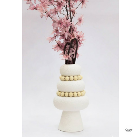 فازة رخام ابيض - مع سلسلة خشب