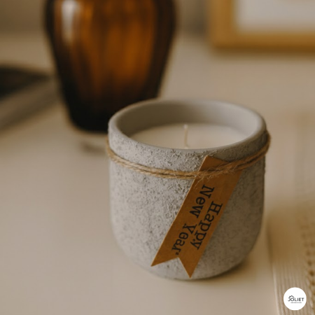 شمعة حجر لون رمادي