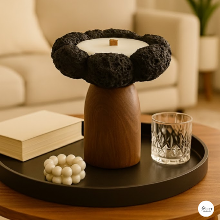 شمعة من حجر اللافا الاسود مع قاعدة خشب